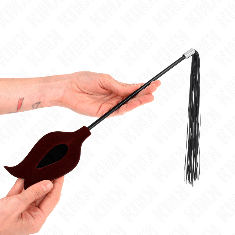 Kink Quastenpeitsche Rose – Silikon-Flogger mit Rosengriff, 45 cm