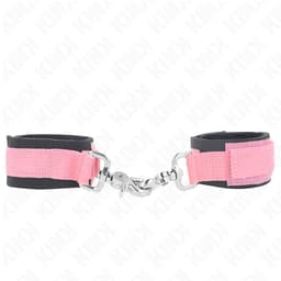 Kink Handgelenkfesseln in Rosa, Schnalle im Detail, Handgelenkfesseln der Kink BDSM-Serie im Karton