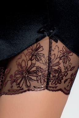 Passion Brida Chemise im Detail, dehnbarem Material und Spitze