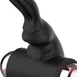 Coquette Chic Desire Cockring mit 8,2 cm Länge im Größenvergleich