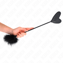 Kink Federstab mit Herzpaddle liegend fotografiert, gesamte Länge im Größenvergleich