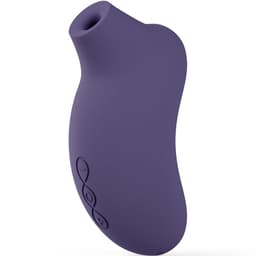 LELO Sona 3 in der Hand zur Größeneinschätzung als Produktfoto