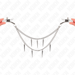 Klemme der Kink Nippelklemmen mit Spikes-Kette von der Seite fotografiert