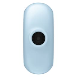 Satisfyer Pro To Go 3 Klitoris-Stimulator aus medizinischem Silikon in der Hand gehalten im Größenvergleich