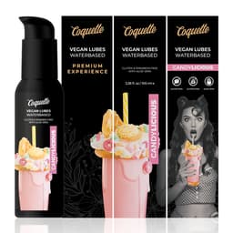 Coquette Chic Desire Premium Experience Candylicious-Gleitgel im Größenvergleich in der Hand