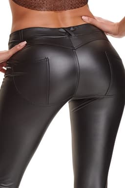 Demoniq Black Rose Giulia – schwarze Leggings im Wetlook, Detailaufnahme von Material und Verarbeitung