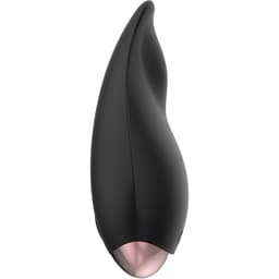 Coquette Chic Desire Drop Vibrator beim Aufladen mit USB-Kabel