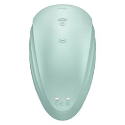 Satisfyer Pearl Diver Klitoris-Stimulator aus medizinischem Silikon in der Hand gehalten im Größenvergleich