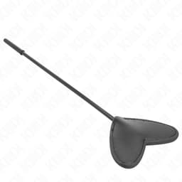 Kink Paddle in Herzform, schwarze Schlagfläche in Nahaufnahme