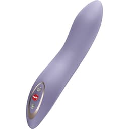 Fun Factory Stronic Flow mit 21,6 cm Länge im direkten Größenvergleich