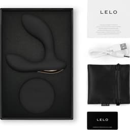 Fernbedienung des Lelo Hugo 2 Remote im Detail mit Bedienelementen