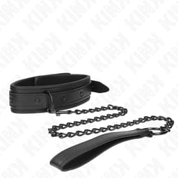KINK Neopren-Bondage-Halsband Modell 2, Nahaufnahme des Verschlusses und der Metalldetails