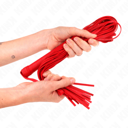 Kink Weich-PVC-Peitsche Rot liegend fotografiert, gesamte Länge im Größenvergleich