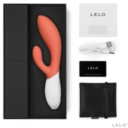 Lelo Ina 3 von der Seite mit externem Stimulator im Detail in scharfer Nahaufnahme