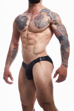Cut4Men Wetlook-Slip in Schwarz, komplette Gesamtansicht von vorne fotografiert