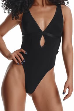 Demoniq LadyX Gracia Body, Seitenansicht, in natürlichem Licht aufgenommen