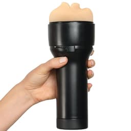 Mundförmige Öffnung des Kiiroo Feel Stroker Mouth in der Nahaufnahme