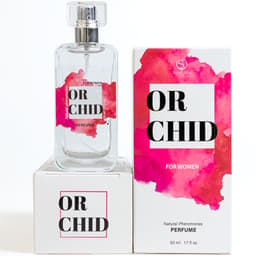 SecretPlay Orchidee Parfumflakon in der Hand, Größenvergleich der 50-ml-Flasche