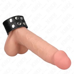 Kink Lederriemen mit 3,3 cm Breite ausgelegt, Druckknopfreihe im Detail