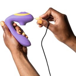 ROMP Reverb G-Punkt-Vibrator in Lila, mit USB-Ladekabel und Ladeanschluss