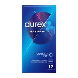 Durex Natural Plus Kondome, einzelne Folienpackung im Detail fotografiert