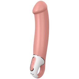 Satisfyer Vibe Master im Größenvergleich mit der Hand