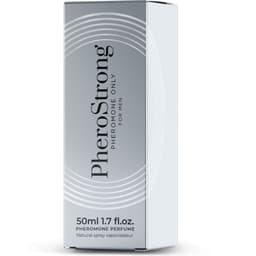 PheroStrong Just for Men Pheromon-Parfum für Männer, Flakon in der Hand im Größenvergleich