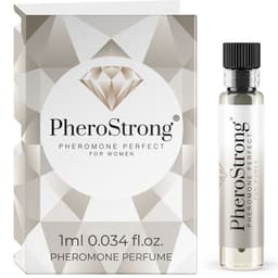 PheroStrong Perfect Parfumflakon in der Hand gehalten, Größenvergleich des Flakons