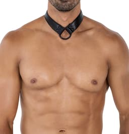 Cut4Men Body-Harness in Schwarz, Detailaufnahme der Schnalle zur Längenregulierung