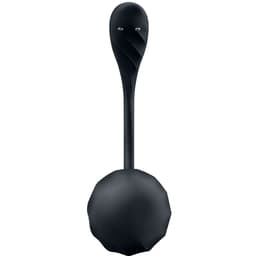 Satisfyer Ribbed Petal mit mitgelieferter Fernbedienung mit Fokus auf die Oberflächenstruktur