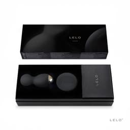 Lelo Hula Beads in Schwarz, Detailansicht der Doppelkugel mit Blick auf Material und Oberfläche