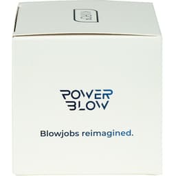 Kiiroo PowerBlow in der Hand gehalten im Größenvergleich