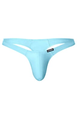 Cut4Men Brazilian-Thong aus Mikrofaser in Aquablau, Detailansicht des gummierten Logos
