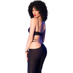 Chilirose Set in Schwarz mit Top und Leggings, Vorderansicht am Model getragen