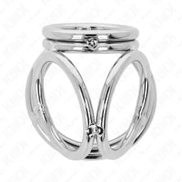 Kink Dreifach-Penisring Modell 1 in der Hand gehalten zum Größenvergleich