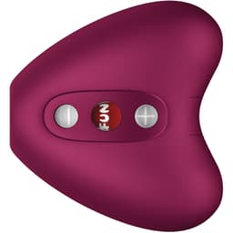 Fun Factory Libera Air-Pulse-Vibrator in der Hand im Größenvergleich