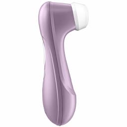 Satisfyer Pro 2, Größenverhältnis in der Hand, aus einem weiteren Blickwinkel