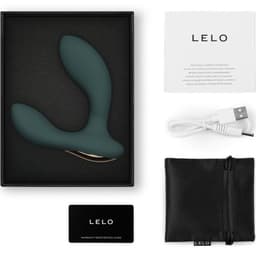 Lelo Hugo 2 von der Seite fotografiert, gebogene Form deutlich zu erkennen