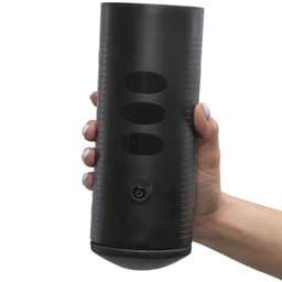 Verpackung des Kiiroo Titan und Cliona Paar-Sets in typischer Produktfoto-Perspektive