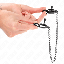 Flache Gliederkette der Kink Nippelklemmen im Detail, Kettenglieder von nahem