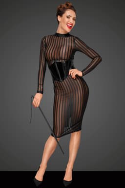 Noir Handmade Kleid in schwarz, am Model getragen, Frontansicht