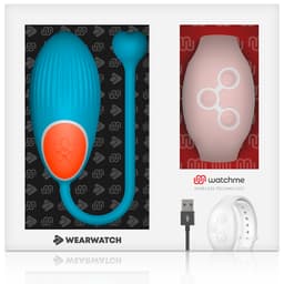 Wearwatch Egg beim Aufladen mit dem USB-Kabel – Studioaufnahme