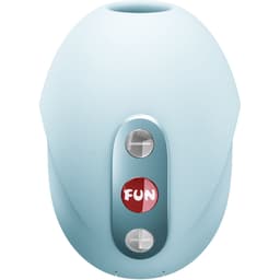 Fun Factory Seduction Air-Pulse-Vibrator in der Hand im Größenvergleich