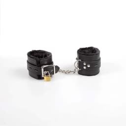 Secret Play Bondage-Handschellen, Schnellverschluss-Karabiner aus Stahl im Detail