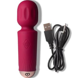 Rocks-Off Mini Wand Mini-Stabvibrator, in der Hand gehalten, Taschenformat im Größenvergleich