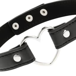 Coquette Chic Desire Halsband, Nahaufnahme des Herz-Anhängers
