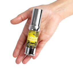 Secretplay Flüssiger Vibrator Stark, Anwendung im Detail dargestellt