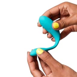 ROMP Join Vibrationsring für Paare mit USB-Ladekabel am Ladeanschluss