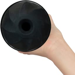 Weiche TPE-Hülle des Kiiroo FeelSensation Strokers außerhalb des Gehäuses