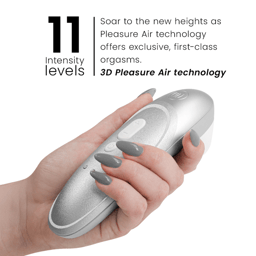 Womanizer Pro Vibrant Silbergrau von der Seite mit Blick auf den Stimulationskopf